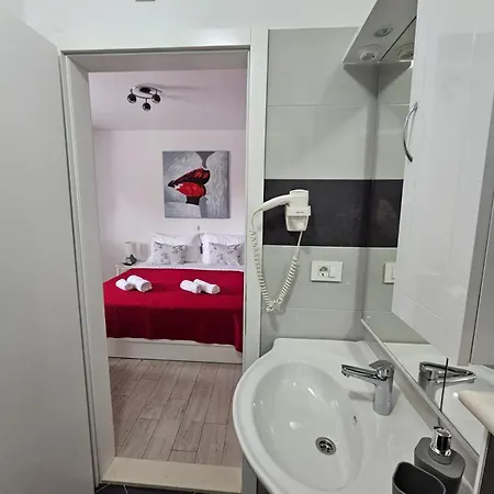 Filipetti Beachside * マカルスカ