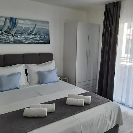 Filipetti Beachside Apartmán